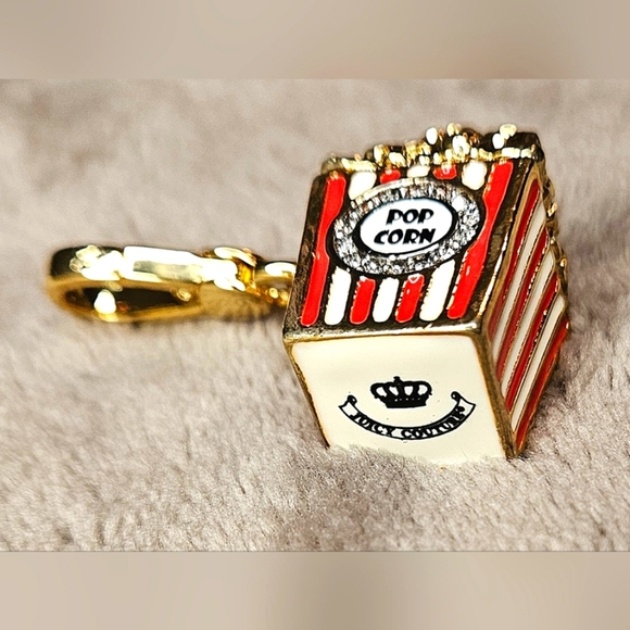 Juicy Couture Gold Red Striped Popcorn Charm Locket Opens Pop Corn Movies Snack - Picture 8 of 16